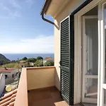 Apartman Bougainvillea Primo Piano - Goelba Zanca